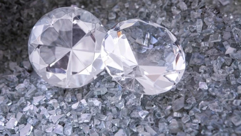 Global diamond production is forecast to fall below 100 million carats in 2025–2026