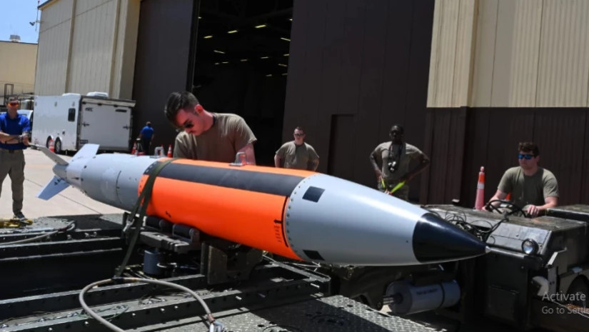 Russian intelligence claims UK and France plan to send nuclear arms to Ukraine