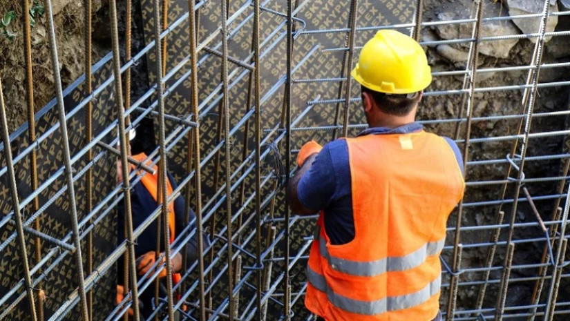 Construction is down, while other sectors are up - Sakstat